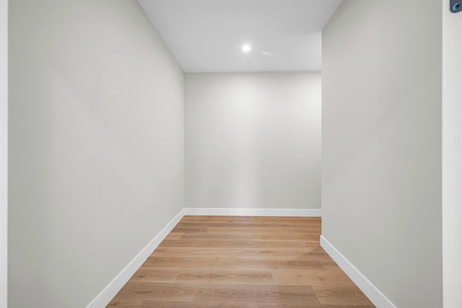 445 NE 11TH AVE-47 445 NE 11TH AVE-47