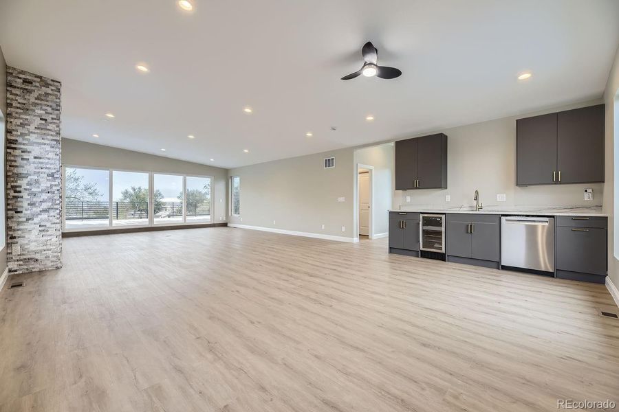 Top Floor Den/Recreational/Entertainment/Game room 2