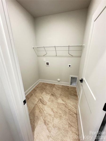 Spacious, unfurnished interior of a new home in Kerns Ridge, Salisbury (Image 21).