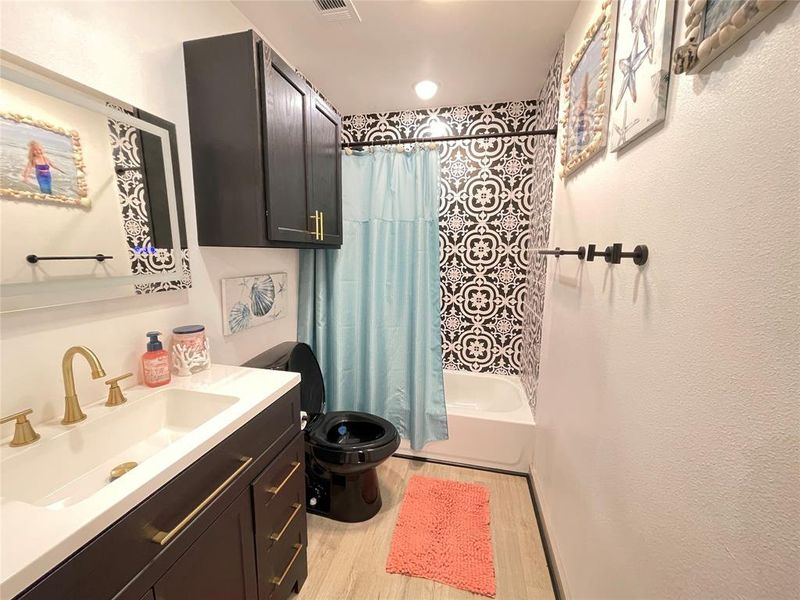 Furnished interior view inside a new home in , Bullard (Image 15). Furnished interior view inside a new home in , Bullard (Image 15).