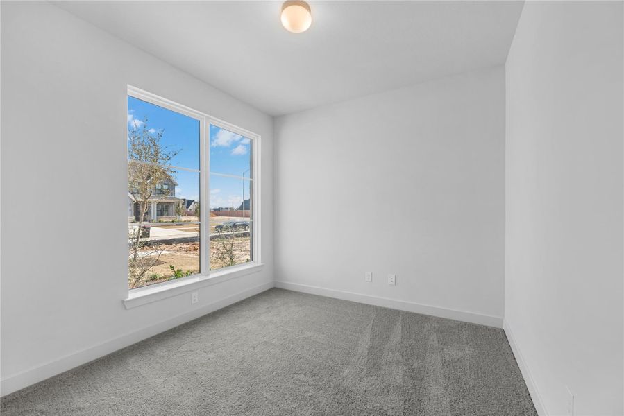 Representative image. Features, selections and colors may vary.