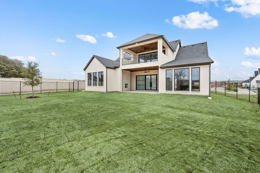 Exterior details and patio area of a home in Montclair, Prosper (Image 26).