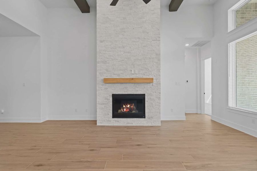 Representative unfurnished interior of a home built from the Rivercrest by Chesmar Homes in Riceland, Marion (Image 24).