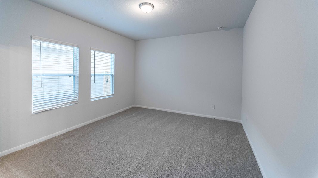 Spacious, unfurnished interior of a new home in Sunset Oaks, Maxwell (Image 16).