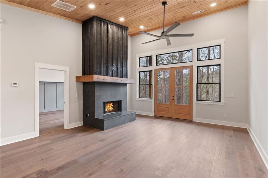Spacious, unfurnished interior of a new home in , Ellijay (Image 23).