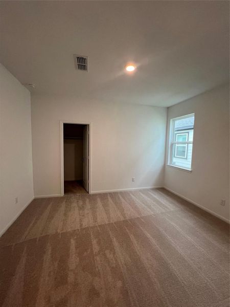 Spacious, unfurnished interior of a new home in Arcadia 40s, Missouri City (Image 16).
