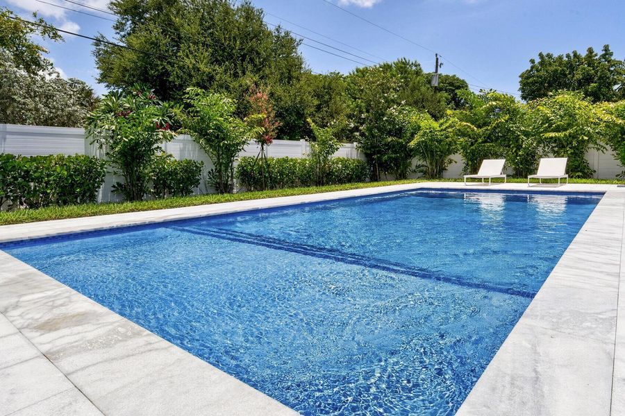 016-070-Pool-1500x1000 016-070-Pool-1500x1000