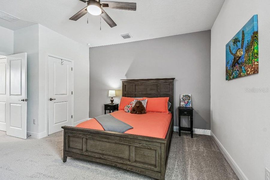 Furnished interior view inside a new home in , Tarpon Springs (Image 40).