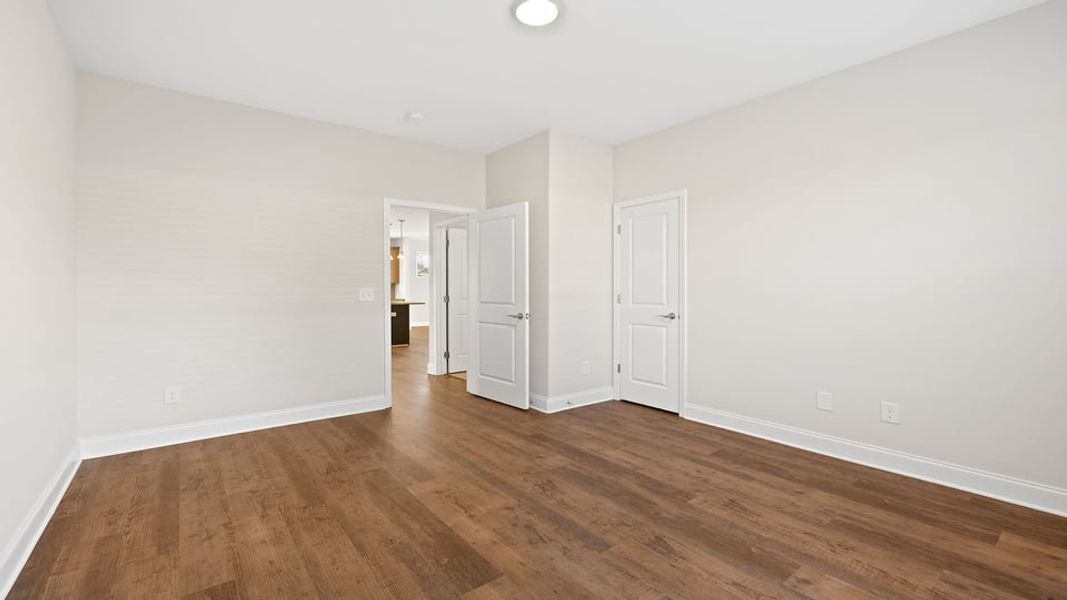 Spacious, unfurnished interior of a new home in Bentley Manor, Greer (Image 23).