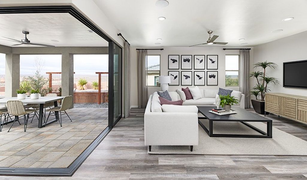 Augusta-Q740-VistaMontebella dining room