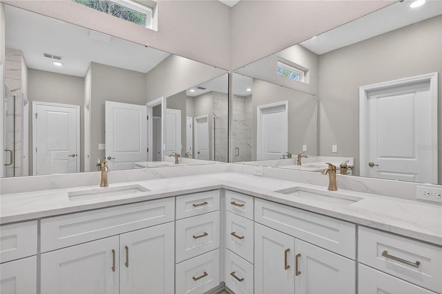 Furnished interior view inside a new home in , Eustis (Image 8).