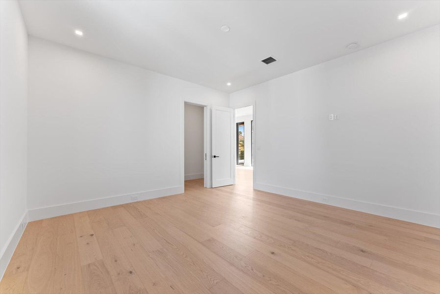 Image 91 of a home in . Image 91 of a home in .