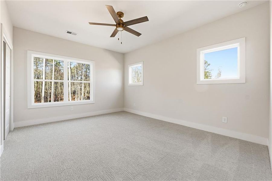 Spacious, unfurnished interior of a new home in , Marietta (Image 37).