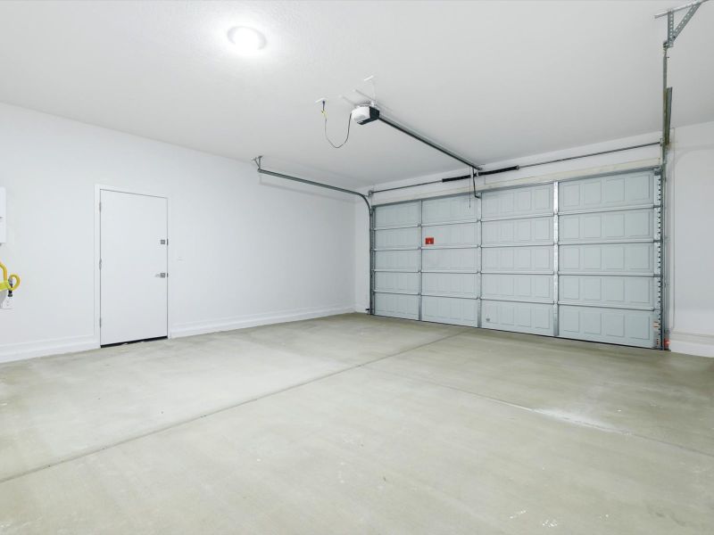 Spacious, unfurnished interior of a new home in White Tank Foothills Reserve Series, Waddell (Image 24). Spacious, unfurnished interior of a new home in White Tank Foothills Reserve Series, Waddell (Image 24).