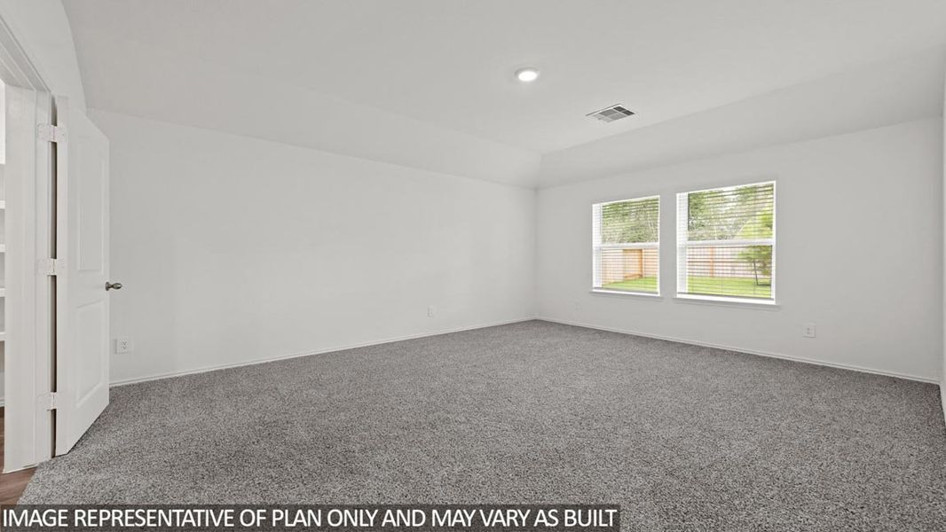 Spacious, unfurnished interior of a new home in Harrington Trails at The Canopies, Splendora (Image 10).