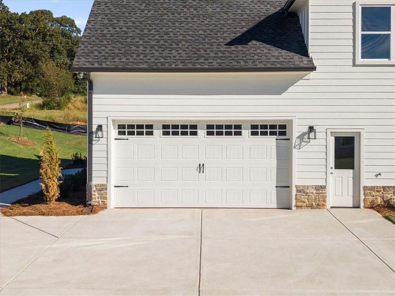 Exterior details and patio area of a home in , Cumming (Image 3).