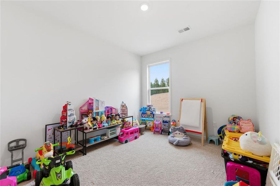 Furnished interior view inside a new home in Water Oak Estates, Lawrenceville (Image 11).