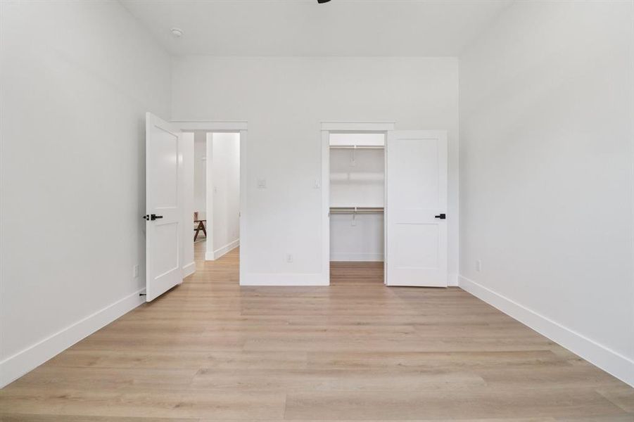 Spacious, unfurnished interior of a new home in , Euless (Image 22). Spacious, unfurnished interior of a new home in , Euless (Image 22).