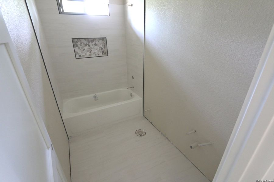 Image 22 of a home in .