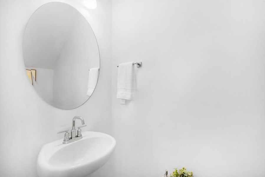 Representative interior finishes for a home built from the Miles II by True Homes in Colvin Park, Rock Hill (Image 19).