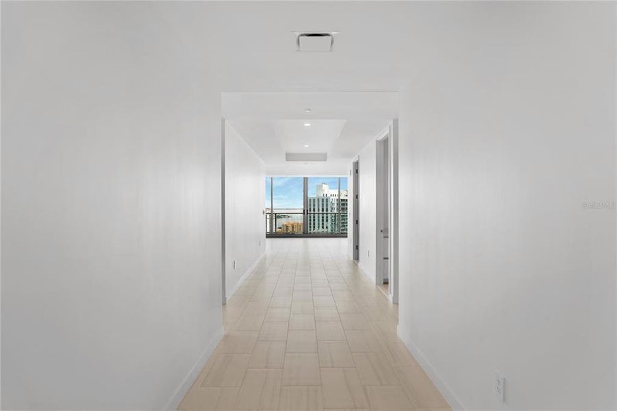 Spacious, unfurnished interior of a new home in , St. Petersburg (Image 18). Spacious, unfurnished interior of a new home in , St. Petersburg (Image 18).