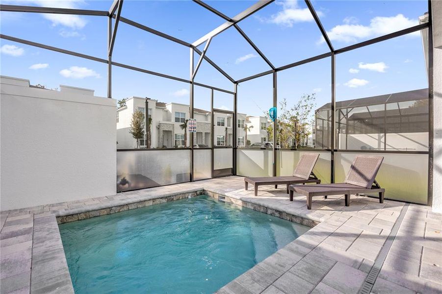 Exterior details and patio area of a home in , Clermont (Image 23).