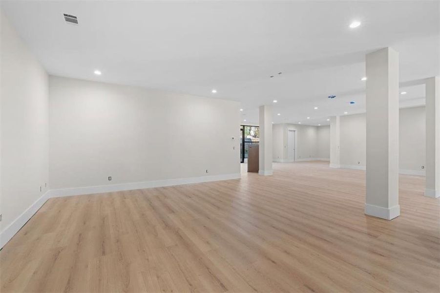 Spacious, unfurnished interior of a new home in , Marietta (Image 46).