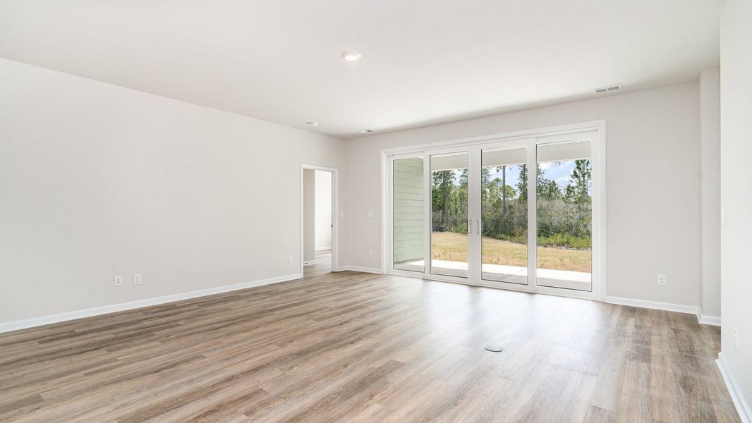 Spacious, unfurnished interior of a new home in Eden Springs, Longs (Image 7).