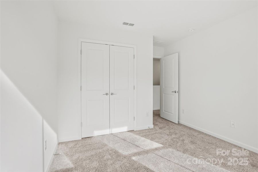 Spacious, unfurnished interior of a new home in Galloway Towns, Charlotte (Image 31).