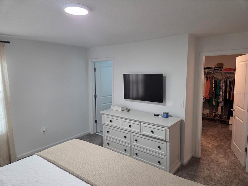 Furnished interior view inside a new home in , Kissimmee (Image 15).