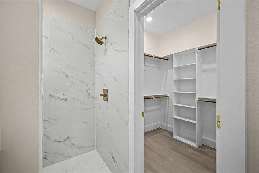 Furnished interior view inside a new home in , Granbury (Image 18).