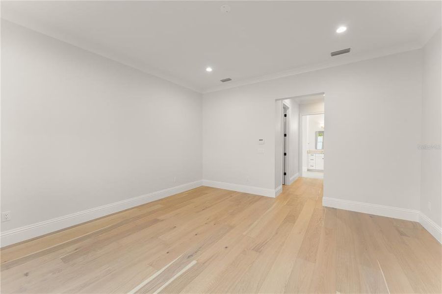 Spacious, unfurnished interior of a new home in , Orlando (Image 37). Spacious, unfurnished interior of a new home in , Orlando (Image 37).