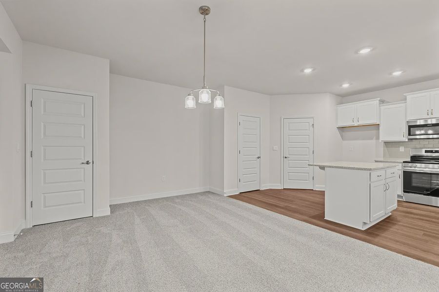 Spacious, unfurnished interior of a new home in Canterbury Villas, Carrollton (Image 23).