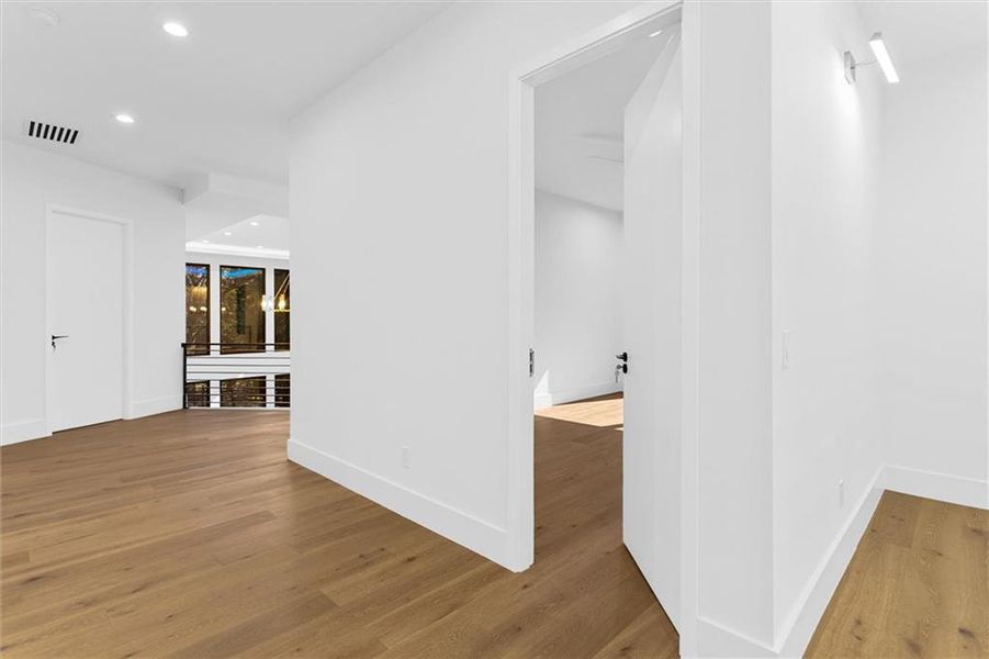 Spacious, unfurnished interior of a new home in , Sugar Hill (Image 97).