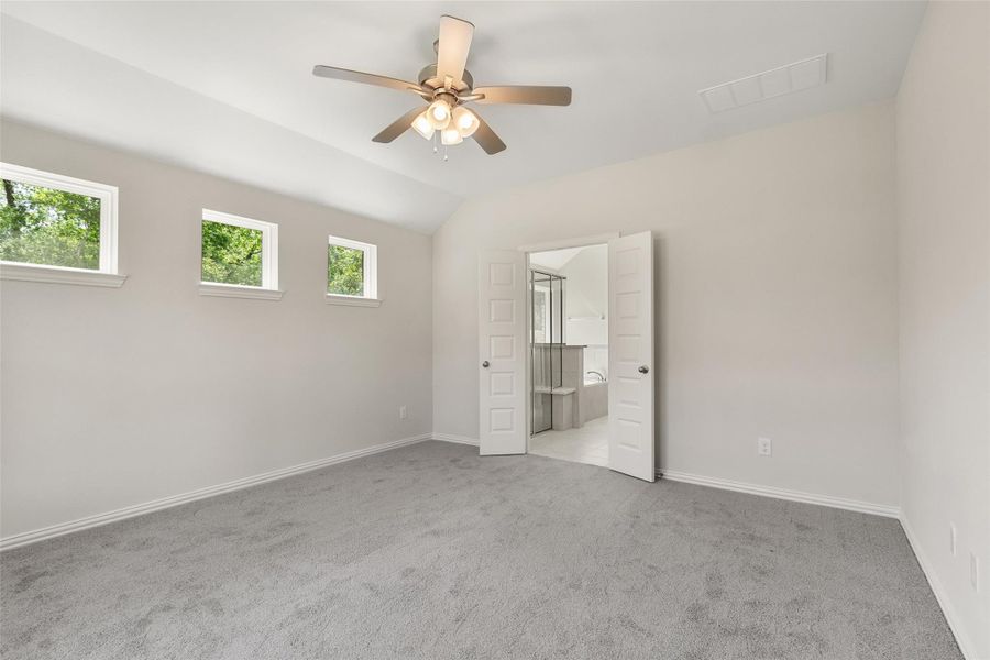 Image 2 of a home in The Woodlands Hills. Image 2 of a home in The Woodlands Hills.