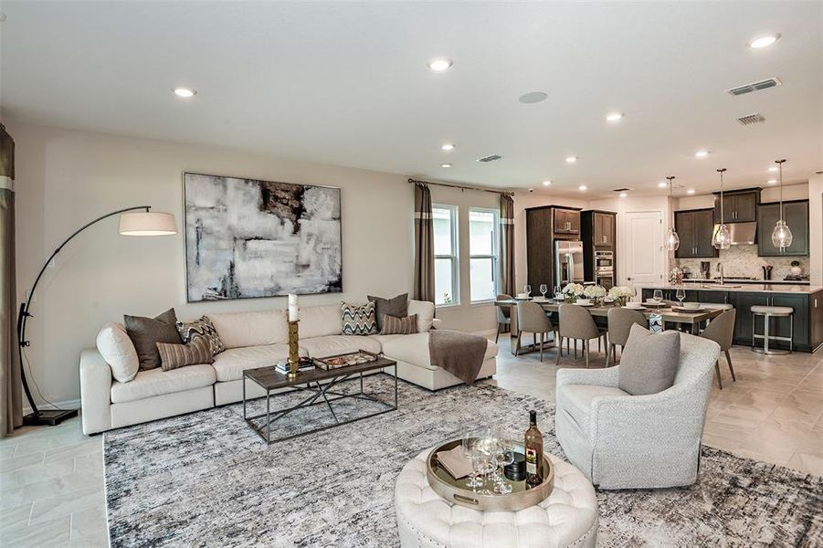 Furnished interior view inside a new home in Timber Ridge, Plant City (Image 7). Furnished interior view inside a new home in Timber Ridge, Plant City (Image 7).