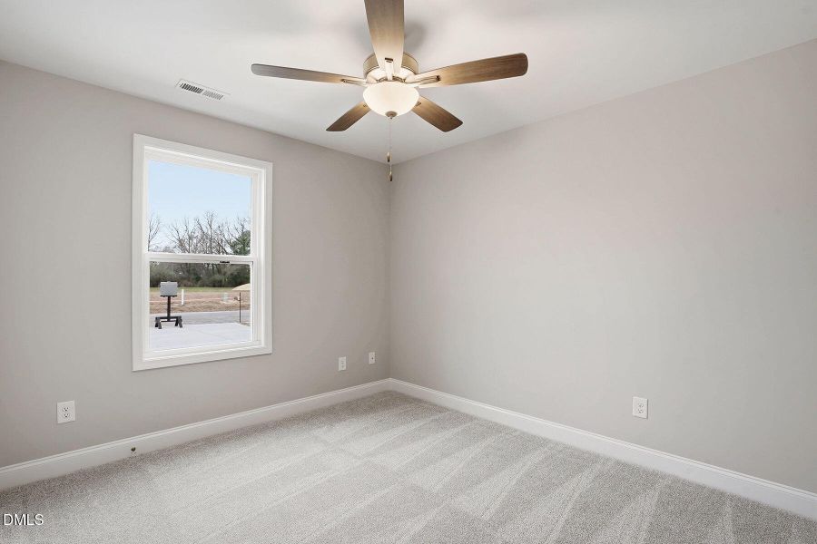 20-web-or-mls-244 Rae St-59