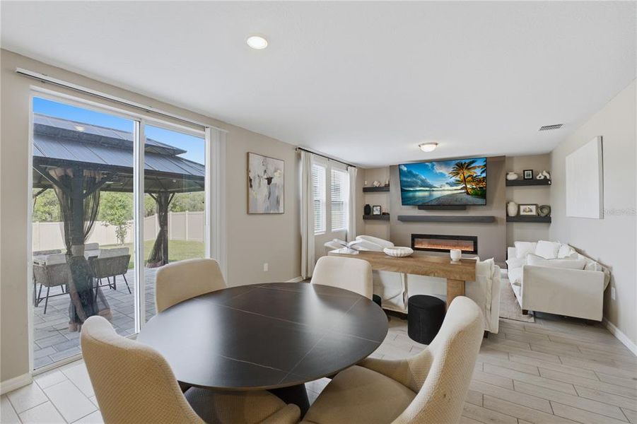 Furnished interior view inside a new home in , Davenport (Image 26).