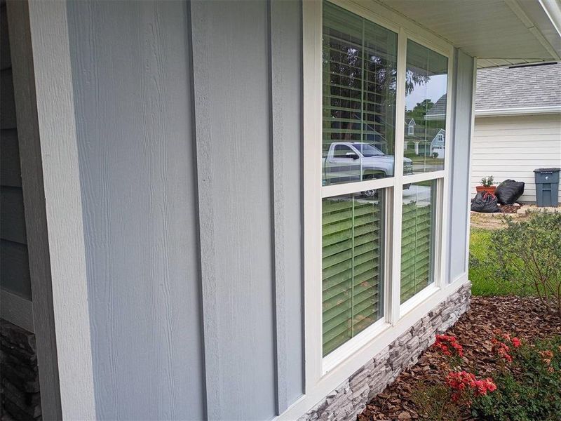 Exterior details and patio area of a home in , Lake City (Image 36).