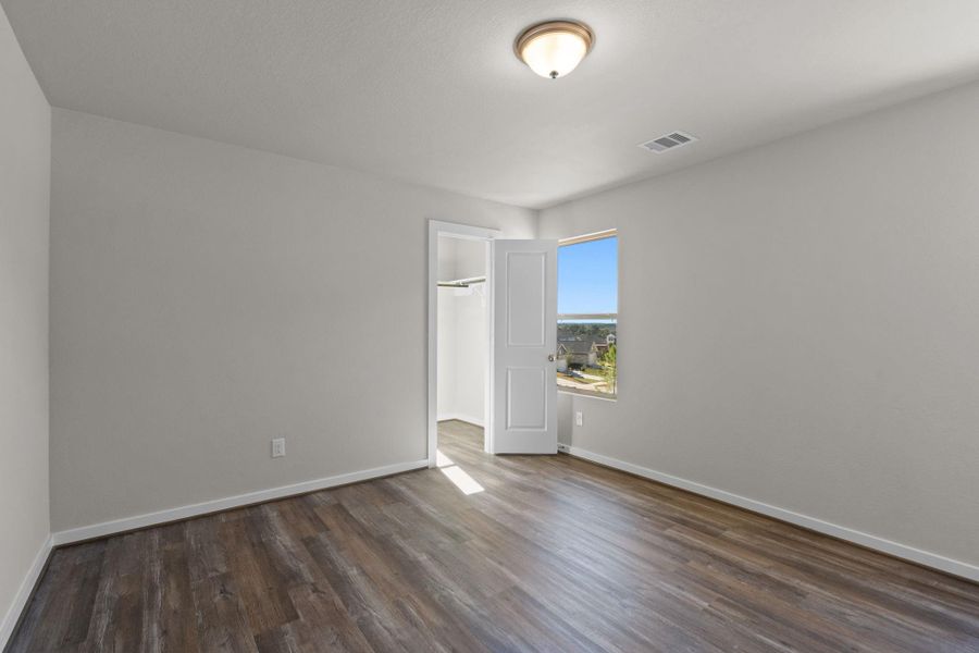 Spacious, unfurnished interior of a new home in Westridge Cove, Conroe (Image 20). Spacious, unfurnished interior of a new home in Westridge Cove, Conroe (Image 20).