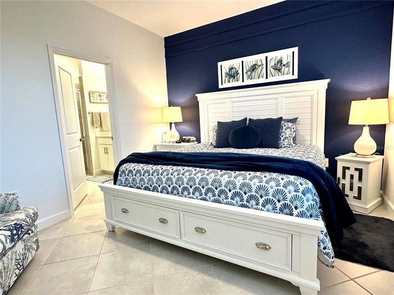 Furnished interior view inside a new home in , Englewood (Image 11).