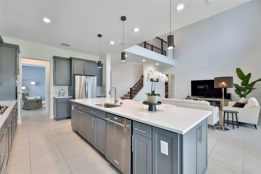 Furnished interior view inside a new home in , Apollo Beach (Image 17).