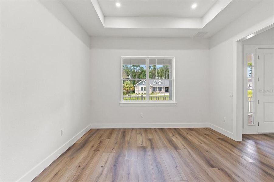 Spacious, unfurnished interior of a new home in Southern Hills Plantation, Brooksville (Image 44).