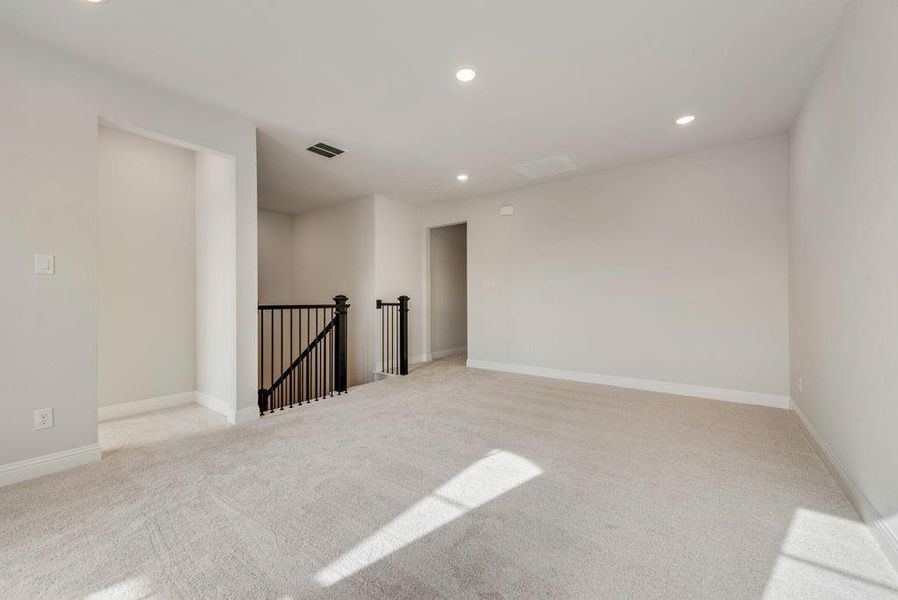 Spacious, unfurnished interior of a new home in Villages of Creekwood, Frisco (Image 37). Spacious, unfurnished interior of a new home in Villages of Creekwood, Frisco (Image 37).