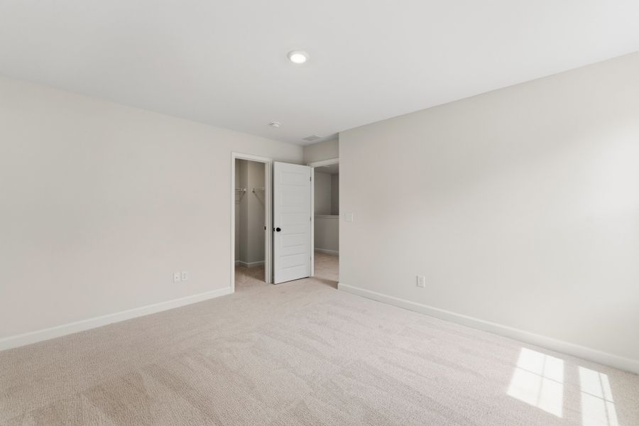 Spacious, unfurnished interior of a new home in Timberland Grove, Anderson (Image 34).