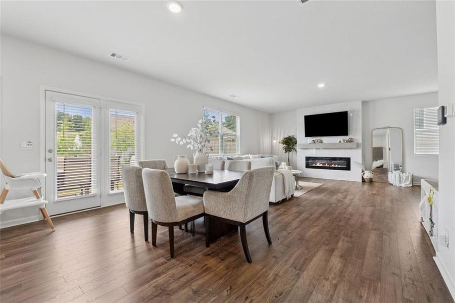 Furnished interior view inside a new home in Etowah Preserve, Dawsonville (Image 3).
