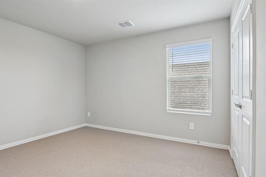 Spacious, unfurnished interior of a new home in Parks at Foster Crossing - Signature Series, Anna (Image 33).