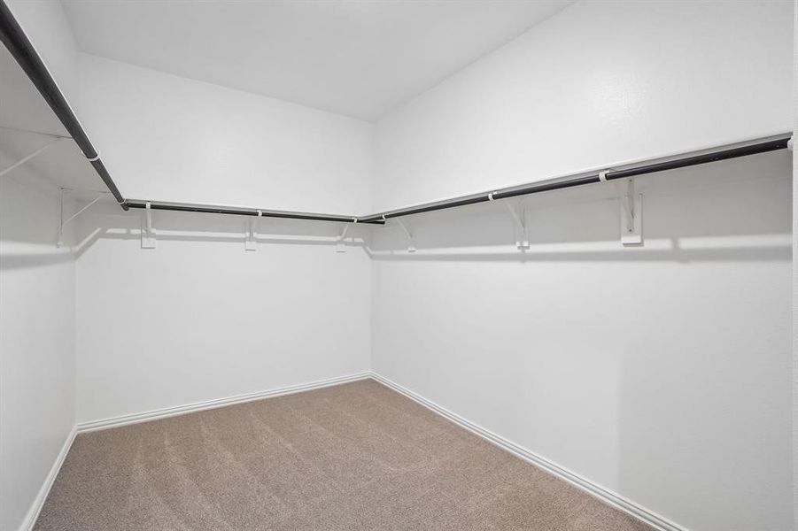 Spacious, unfurnished interior of a new home in Stella Hills, Denton (Image 30).