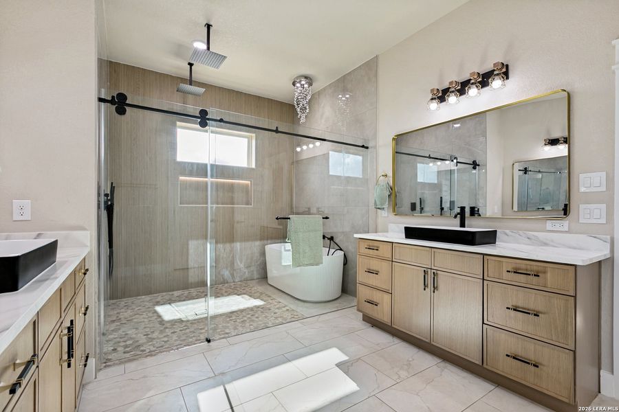 Furnished interior view inside a new home in , La Vernia (Image 12).