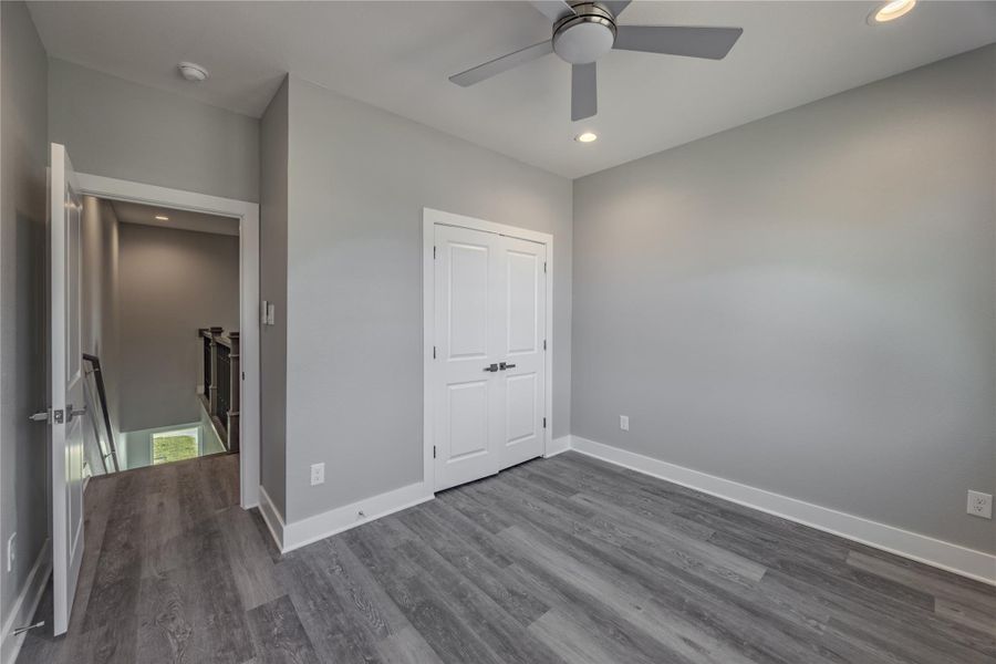 Spacious, unfurnished interior of a new home in , Brenham (Image 17).